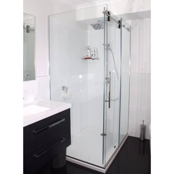 1400x900 Urban corner Shower Henry-Brooks