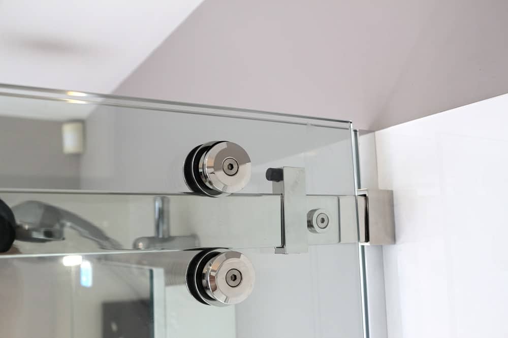 Urban Shower Door detail video