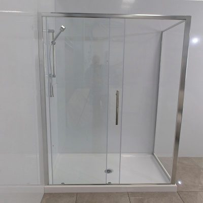 Everest Shower Enclosure Left Hand Install Img 6801