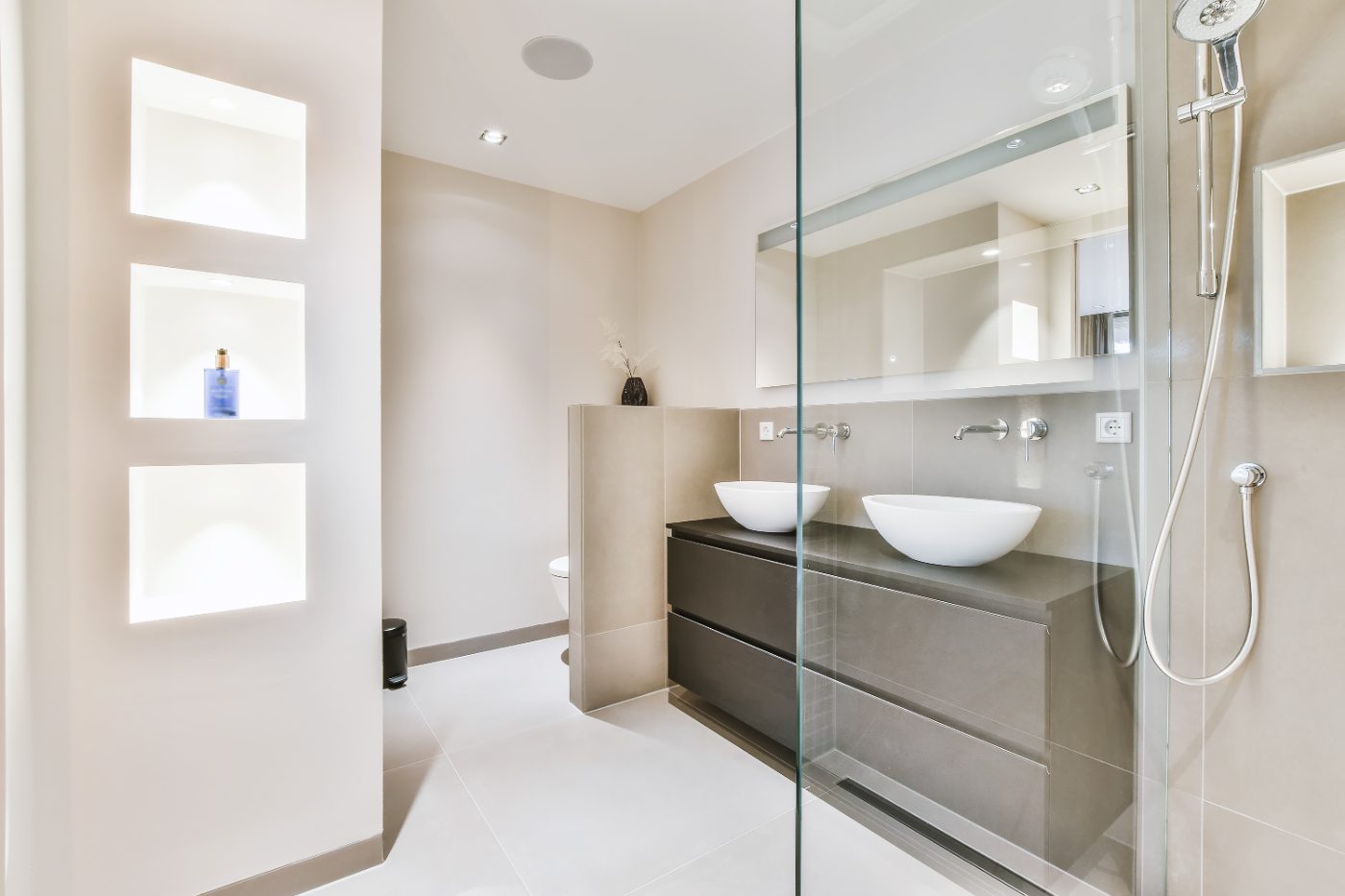 Henry Brooks bathroomware